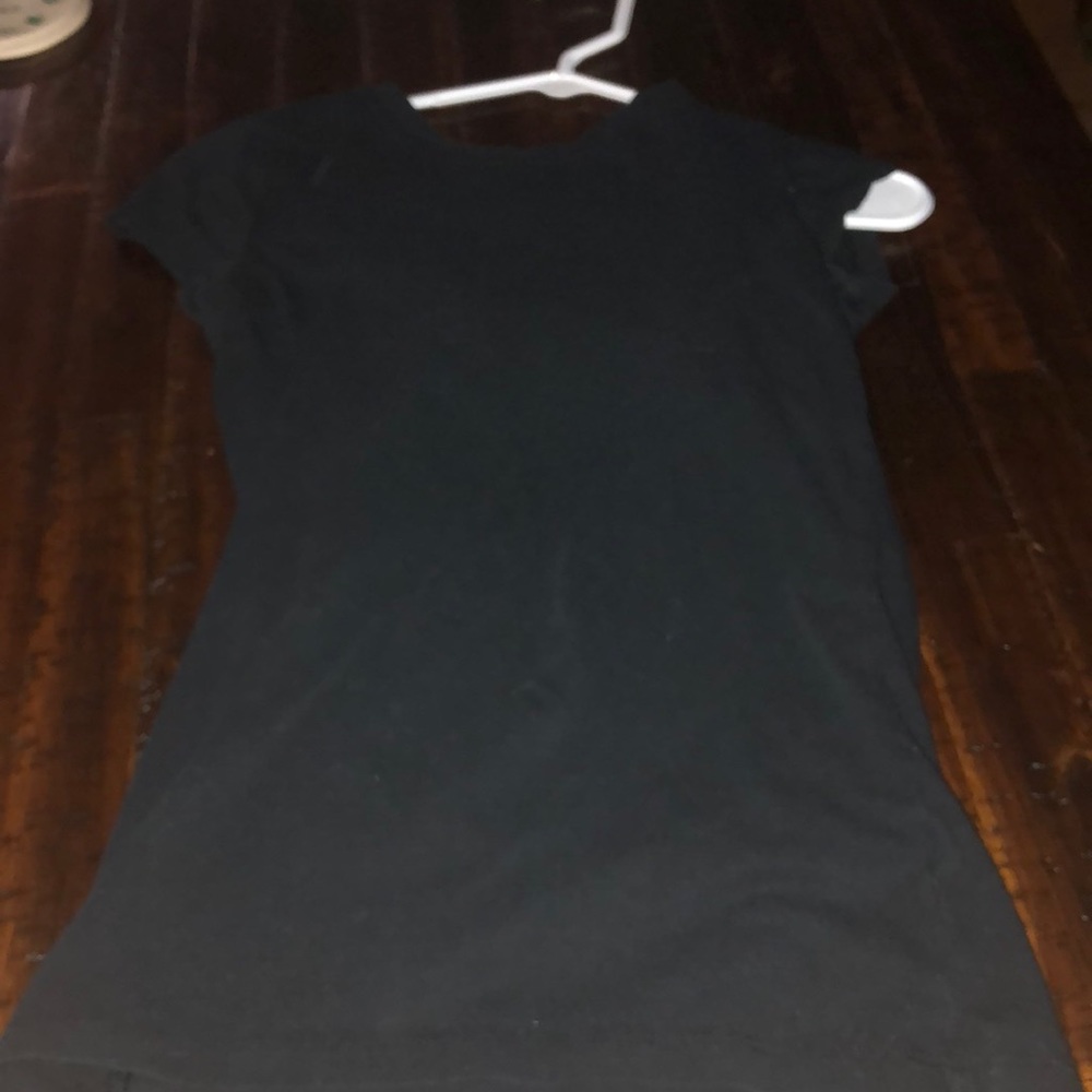 black t shirt